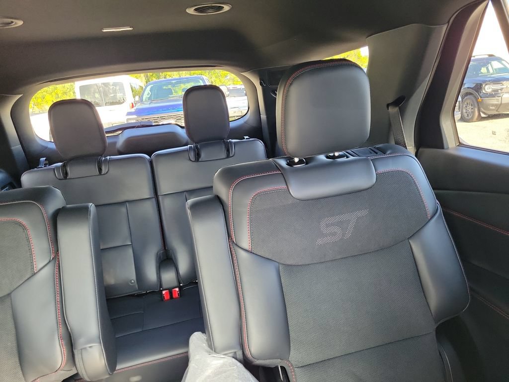 New 2026 Ford Explorer ST RWD image 15