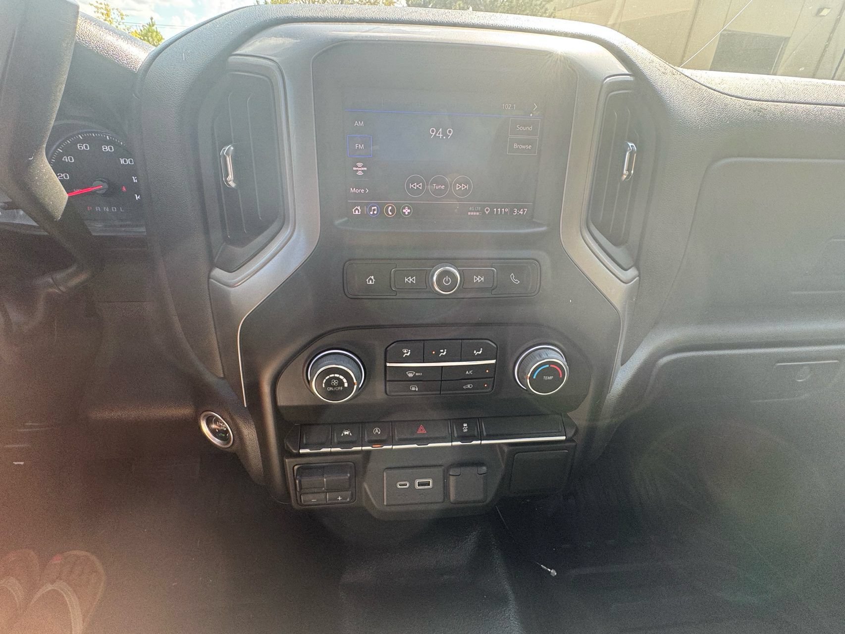 Used 2023 Chevrolet Silverado 1500 W/T w/ Trailering Package AWD/4WD image 8