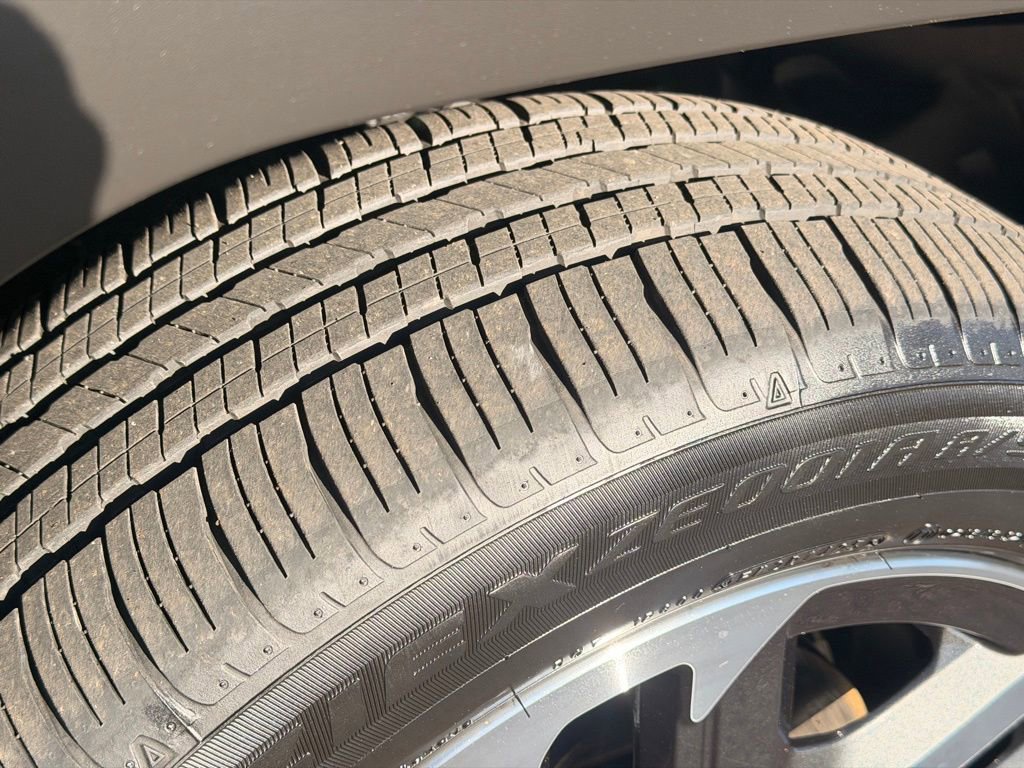 Used 2025 Subaru Forester Premium image 10