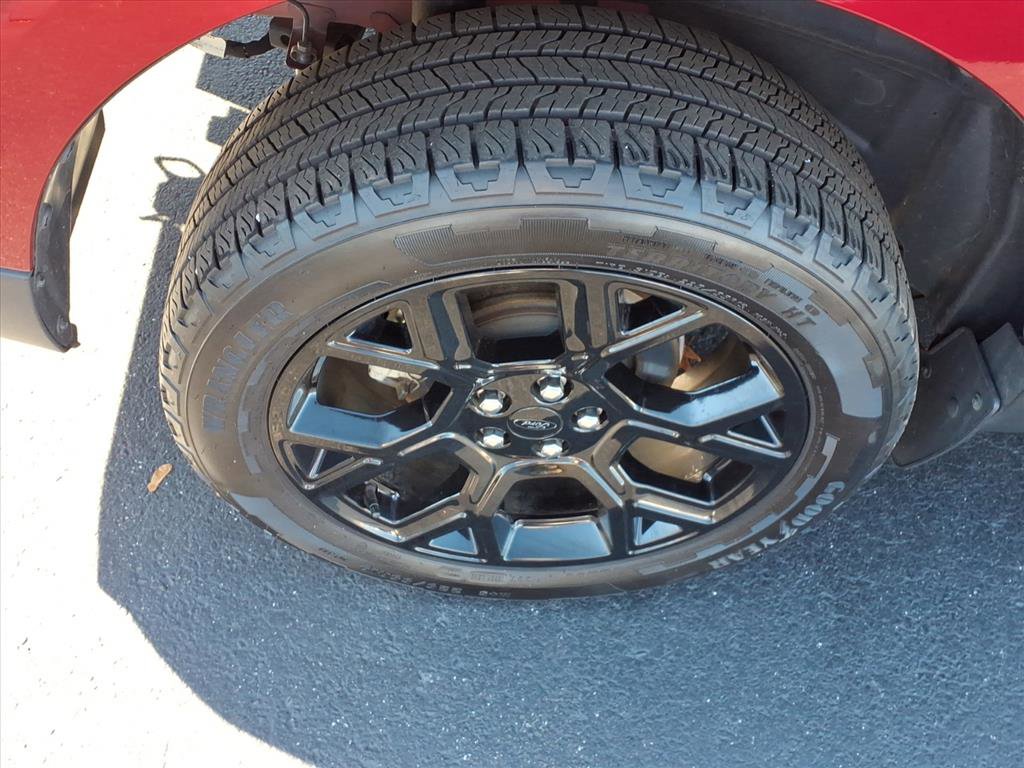 Used 2025 Ford Maverick Lariat w/ Black Appearance Package image 9