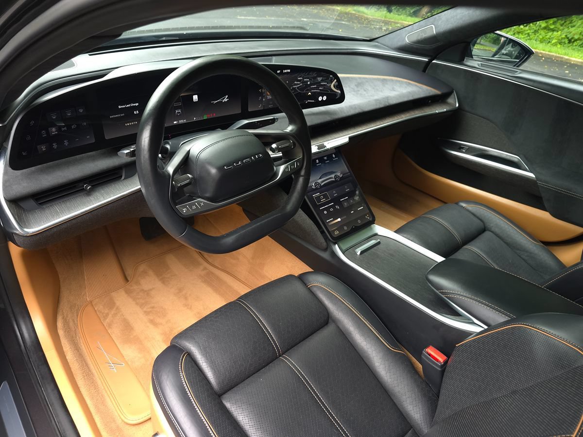Used 2023 Lucid Air Grand Touring AWD/4WD image 2