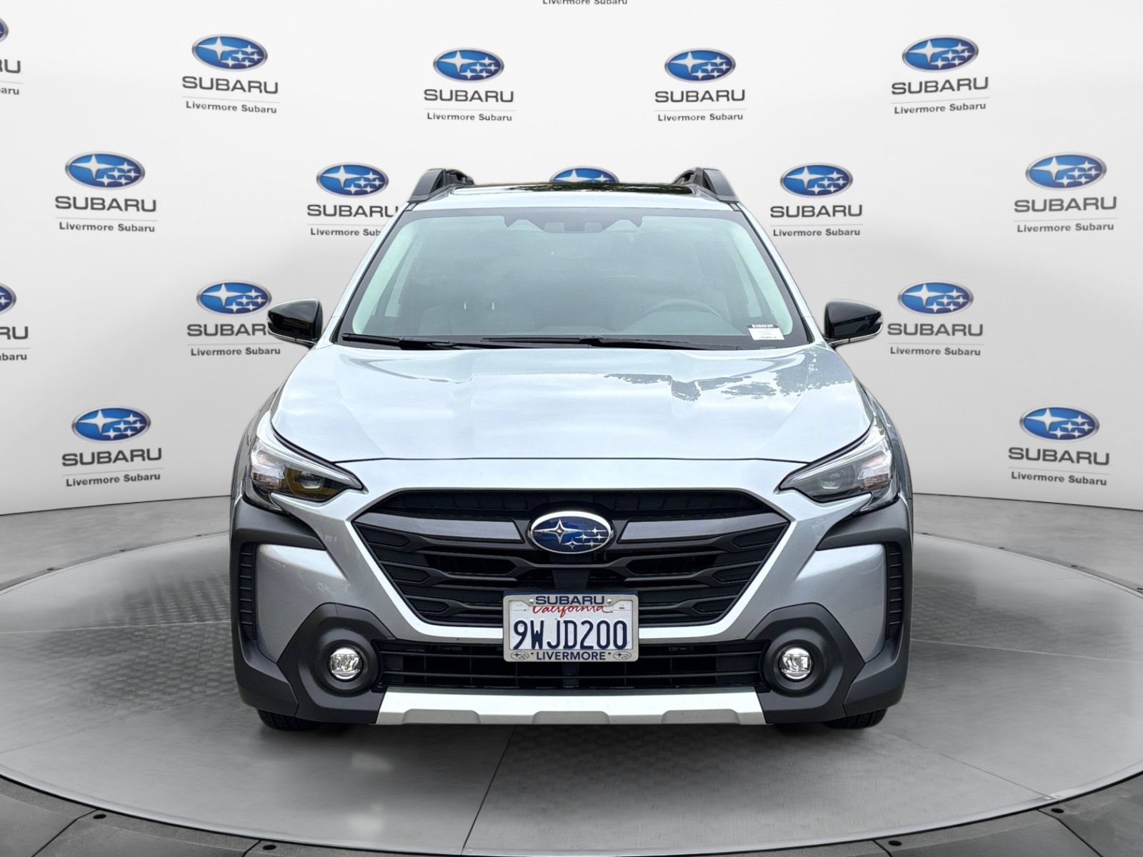 Used 2025 Subaru Outback Limited AWD/4WD image 8