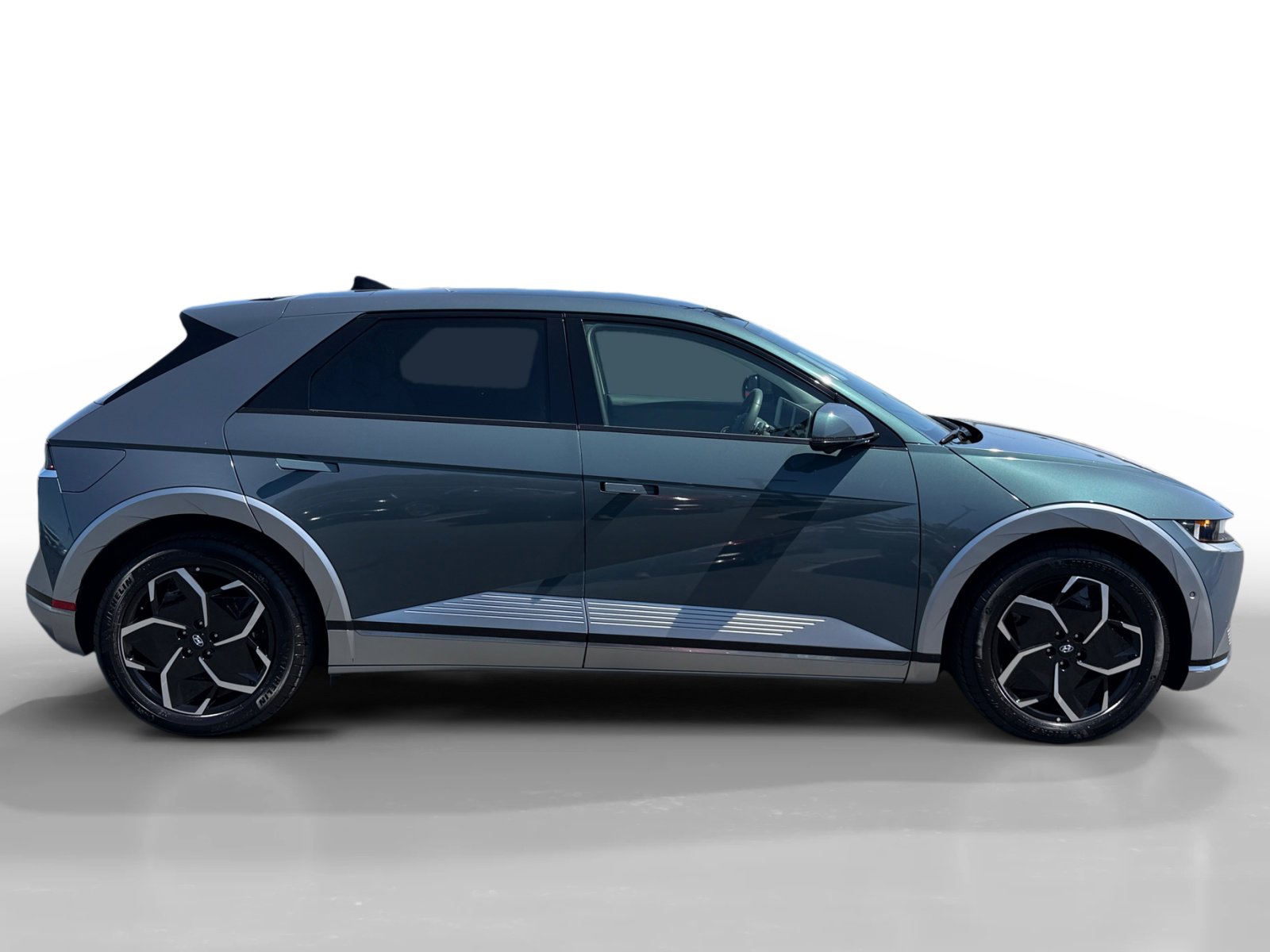 Certified 2024 Hyundai Ioniq 5 Limited RWD image 6