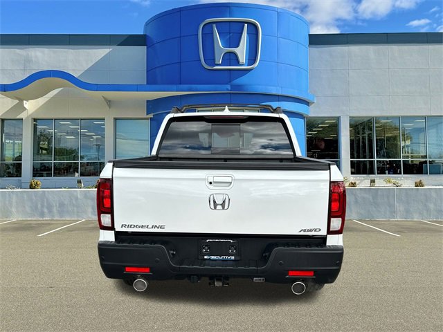 Used 2023 Honda Ridgeline RTL-E image 3