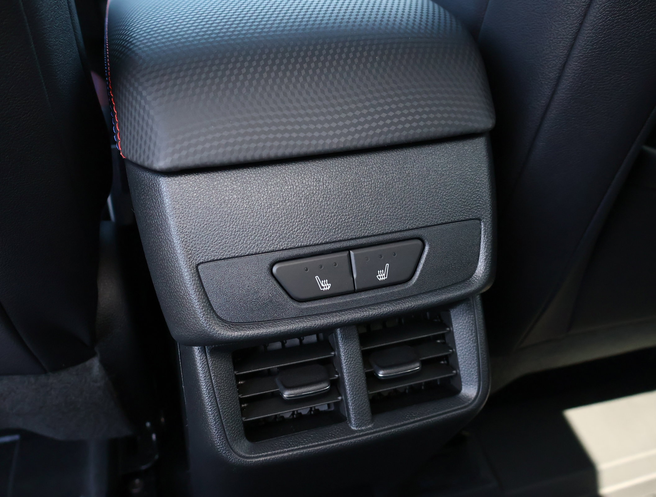 New 2026 Chevrolet Equinox RS w/ Convenience Package III FWD image 24