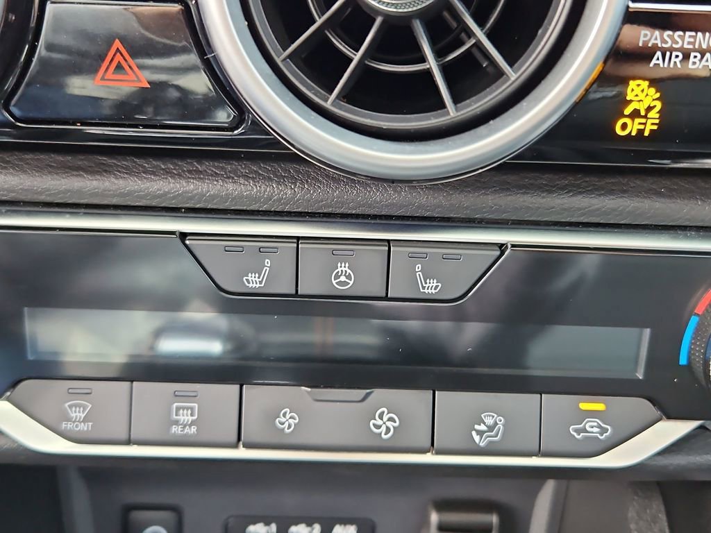 Used 2024 Nissan Sentra SR w/ SR Premium Package image 17