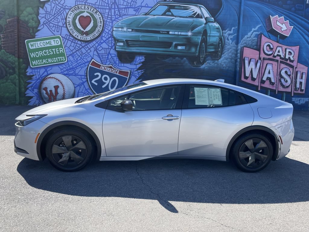 Certified 2025 Toyota Prius Plug-In Hybrid FWD image 2