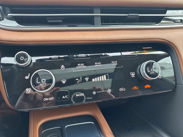 Certified 2023 INFINITI QX60 Sensory w/ Vision Package AWD/4WD image 19