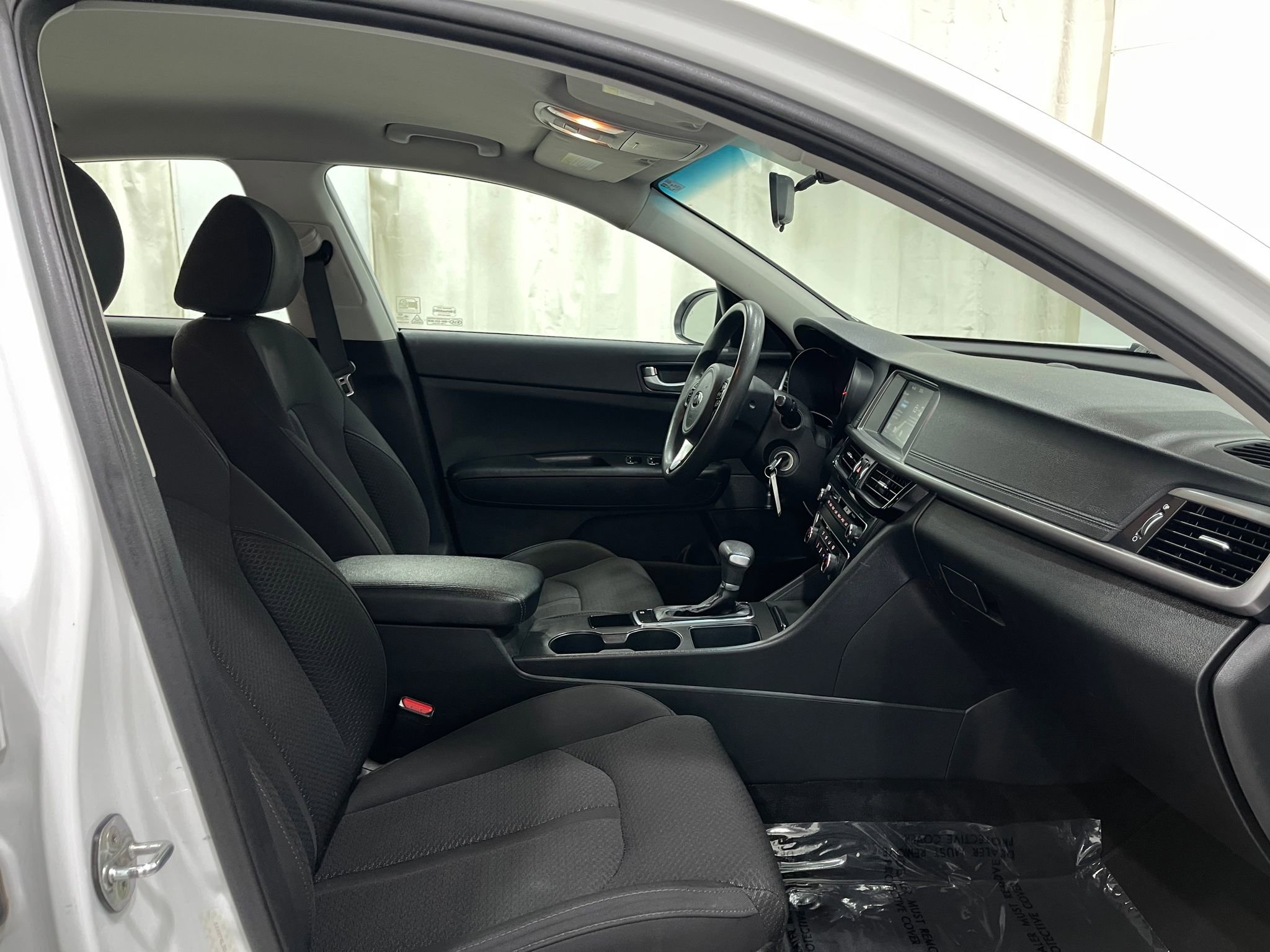 Used 2018 Kia Optima LX FWD image 30