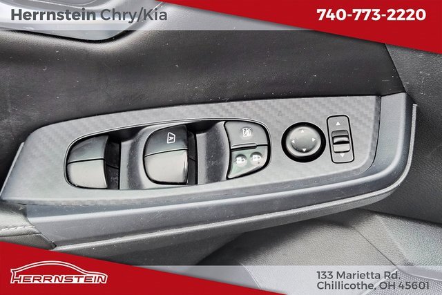 Used 2022 Nissan Sentra SV image 17