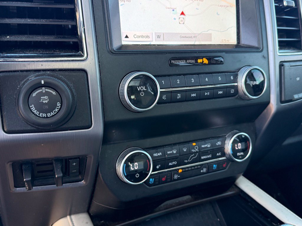 Used 2019 Ford Expedition Max Platinum AWD/4WD image 21