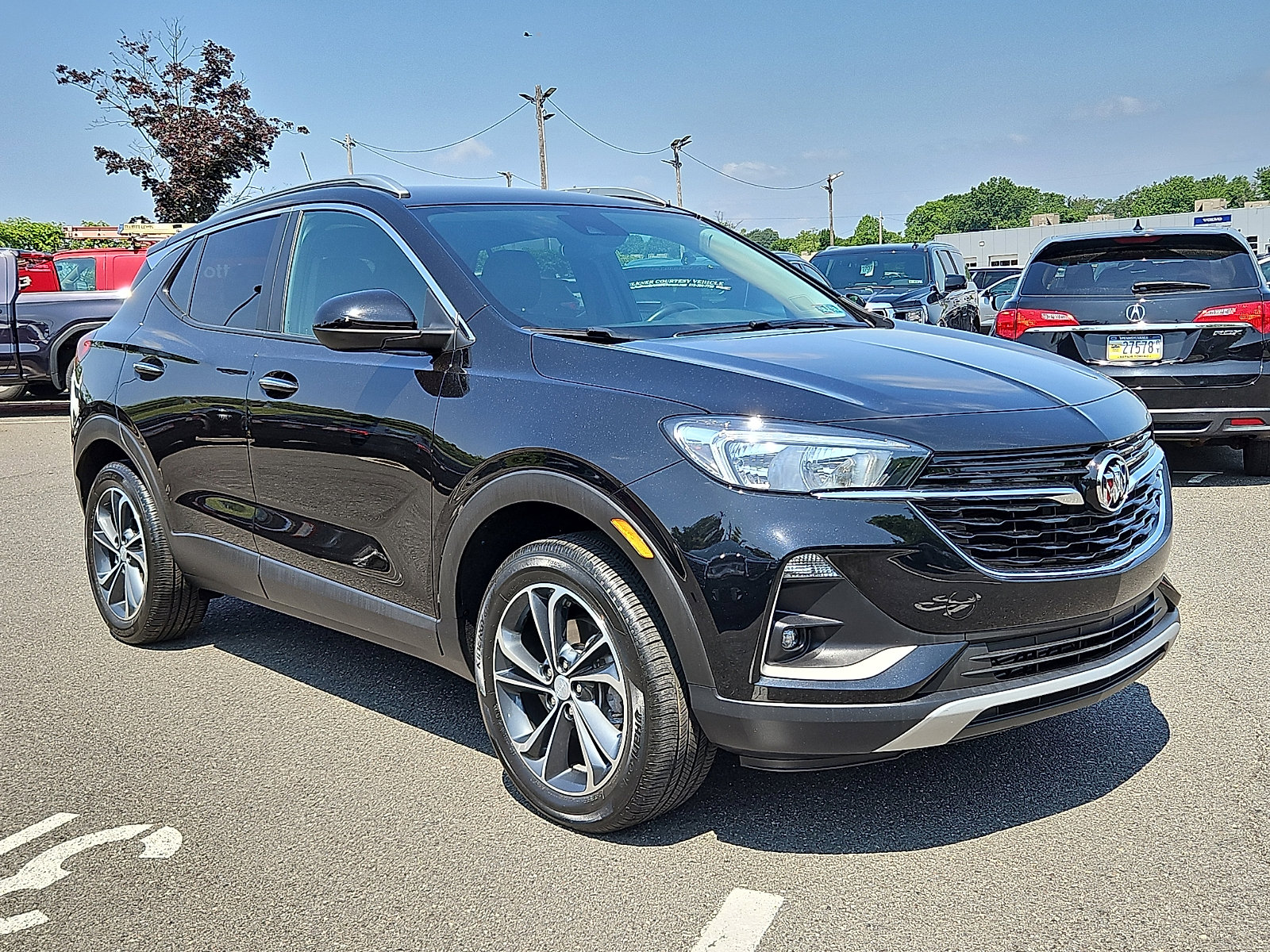 Used 2023 Buick Encore GX Select w/ Safety Package II AWD/4WD image 1