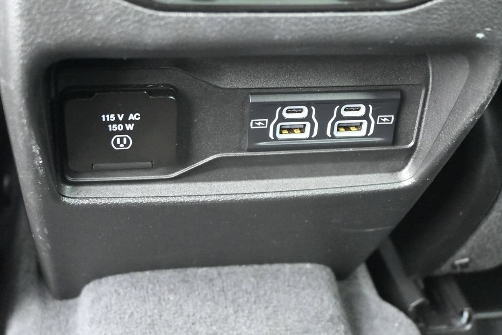 Used 2023 Jeep Grand Cherokee L Summit w/ High Altitude Package AWD/4WD image 26