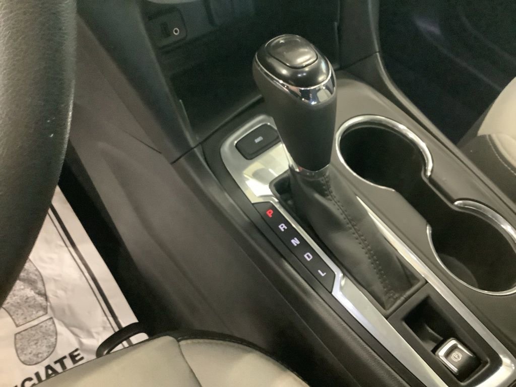 Used 2018 Chevrolet Equinox LS w/ LPO, Protection Package AWD/4WD image 16