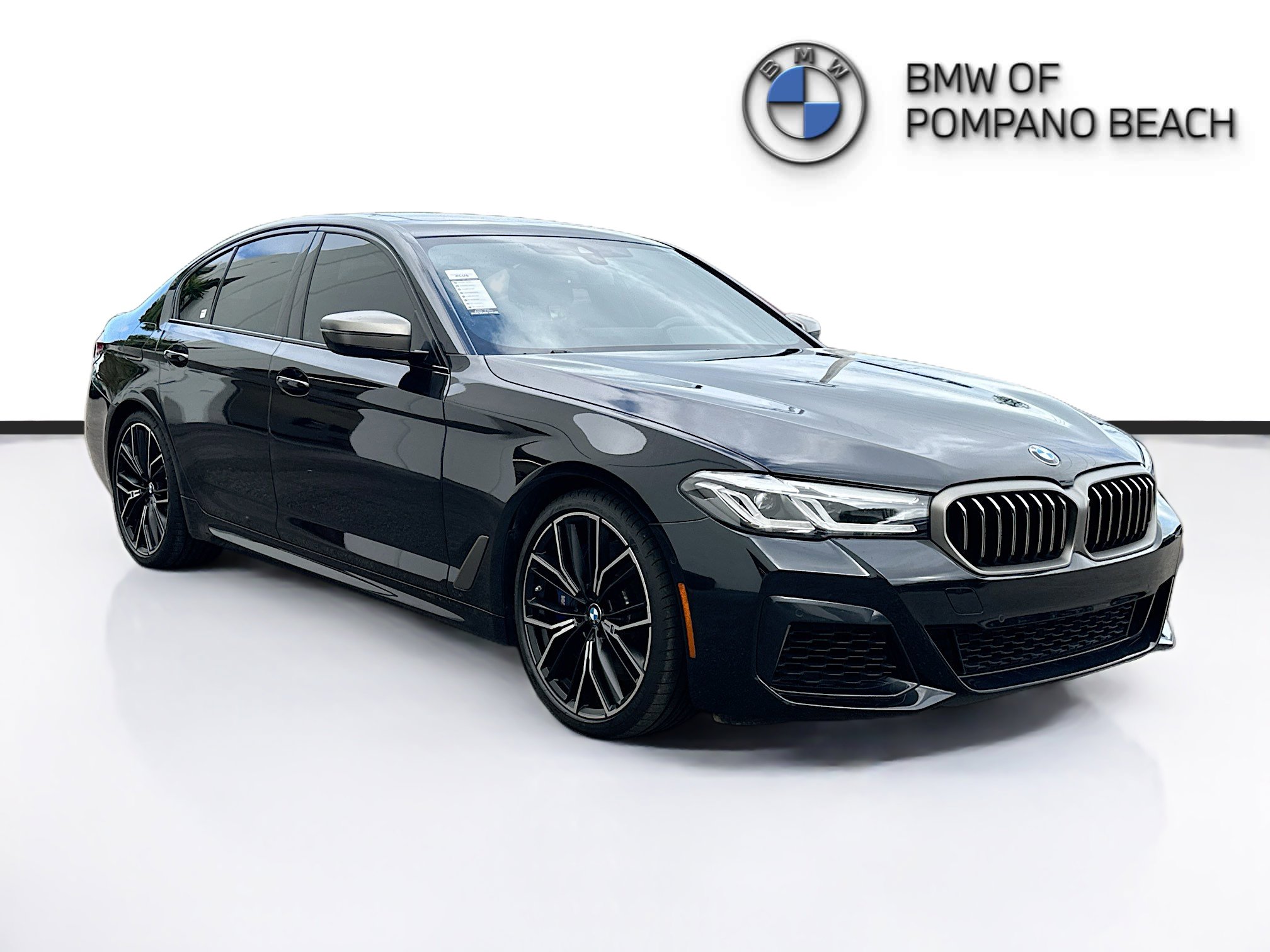 Used 2023 BMW M550i xDrive image 1