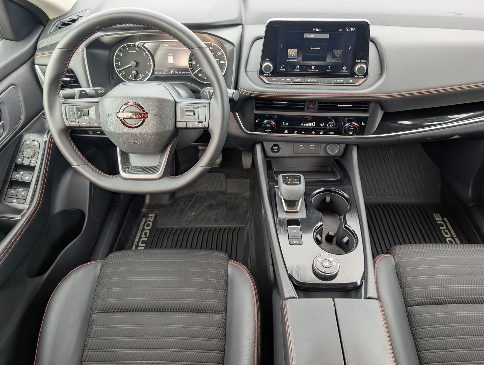 Used 2026 Nissan Rogue SV AWD/4WD image 6