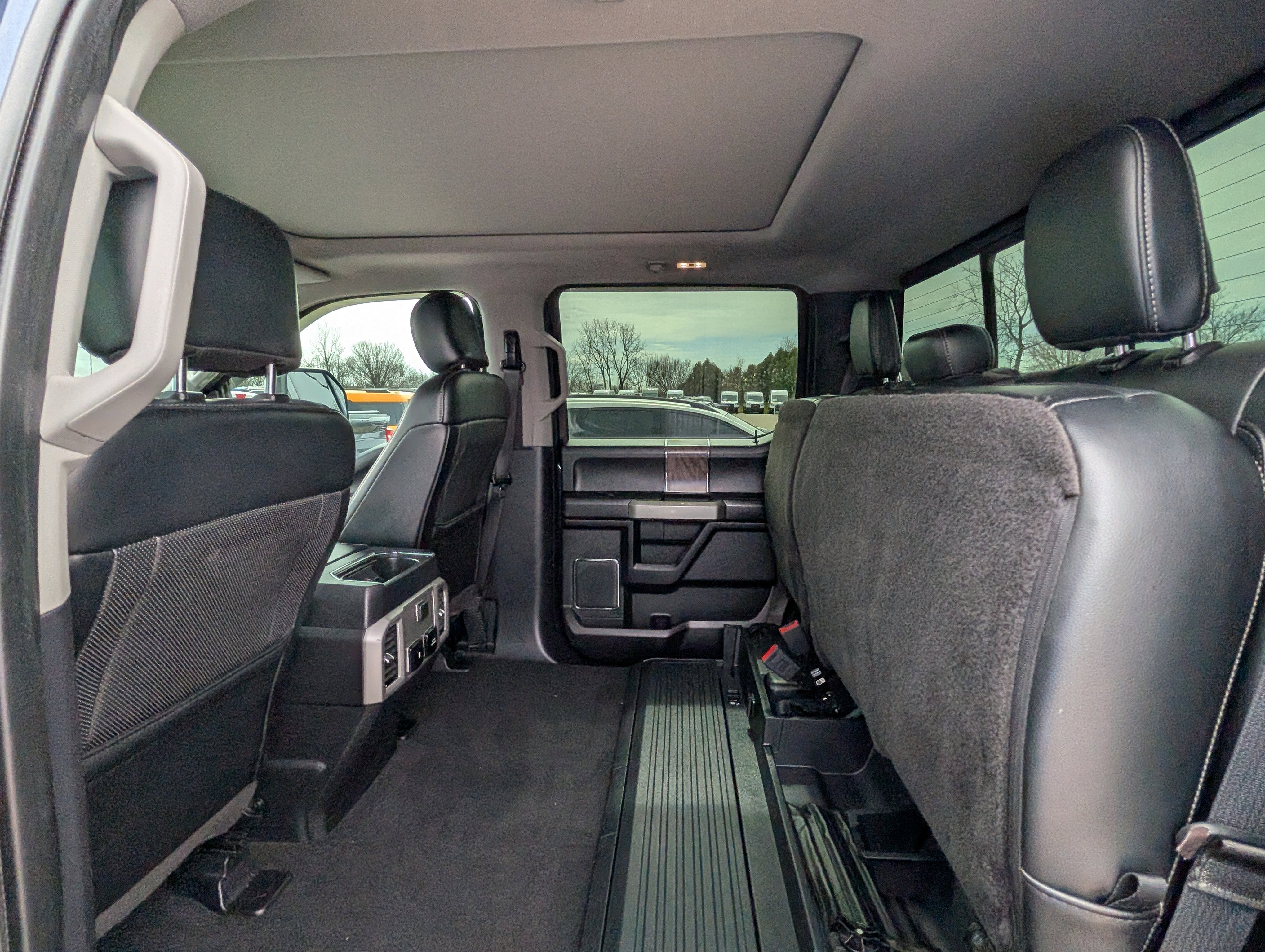 Used 2019 Ford F250 Lariat image 31