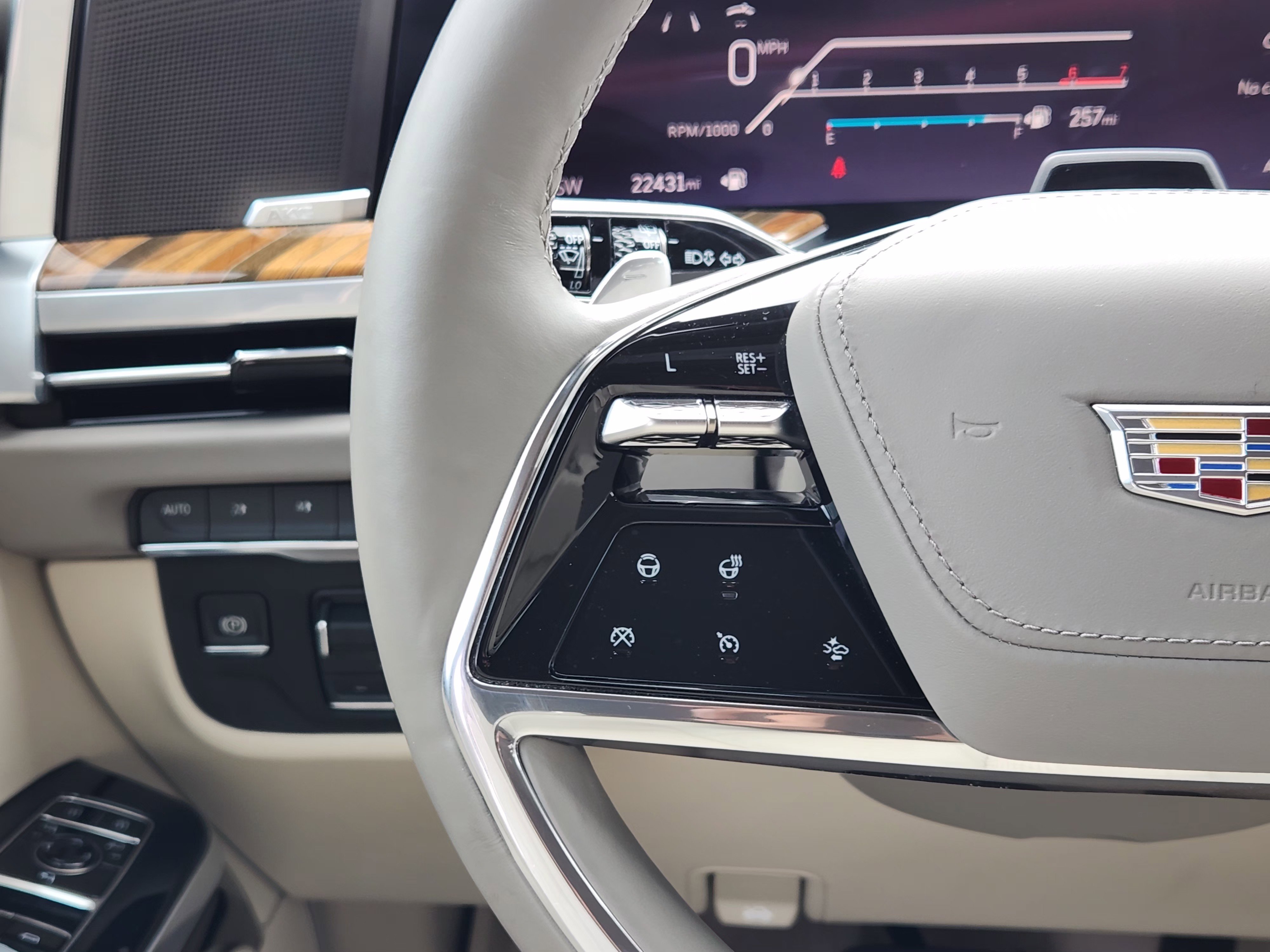 Used 2025 Cadillac Escalade Sport Platinum AWD/4WD image 28
