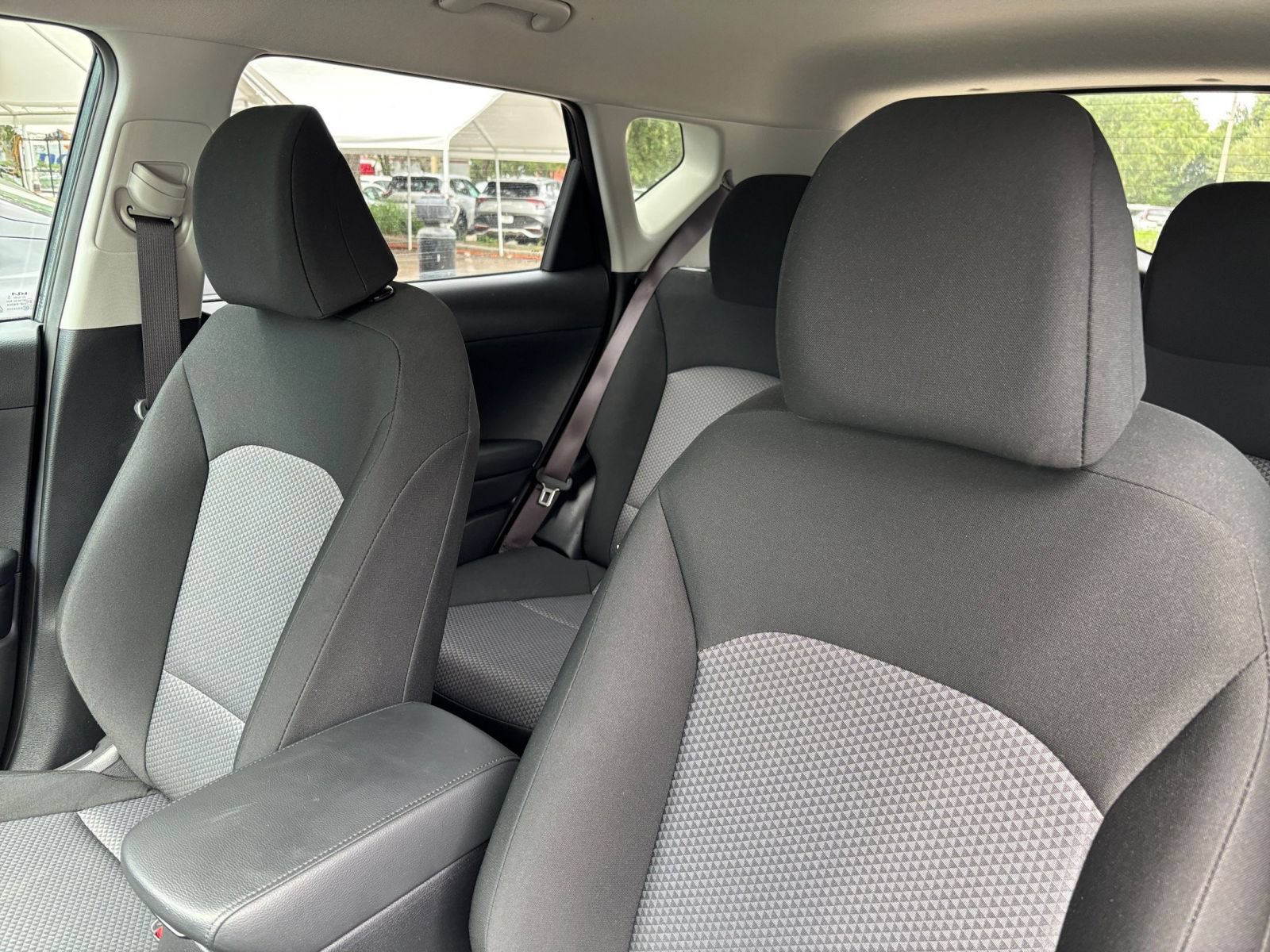 Used 2025 Kia Soul LX w/ LX Technology Package FWD image 33