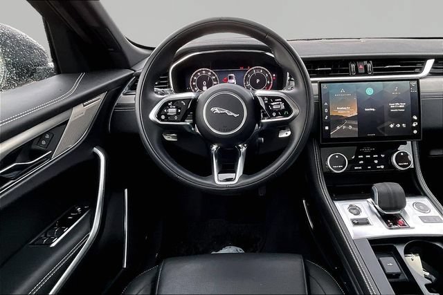 Used 2026 Jaguar F-PACE R-Dynamic S AWD/4WD image 5