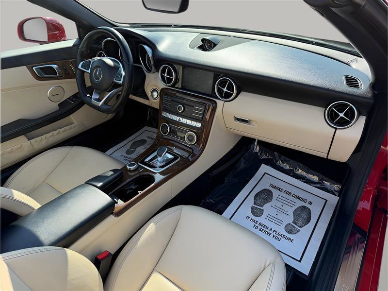 Used 2017 Mercedes-Benz SLC 300 image 23