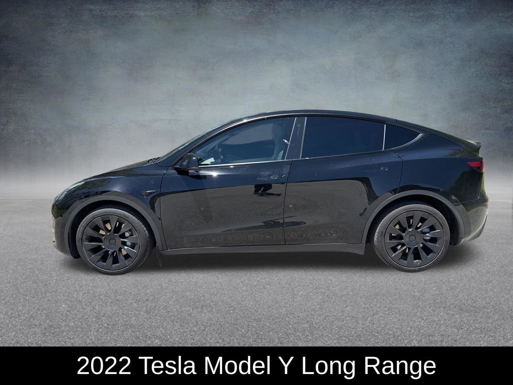Used 2022 Tesla Model Y Long Range AWD/4WD image 2