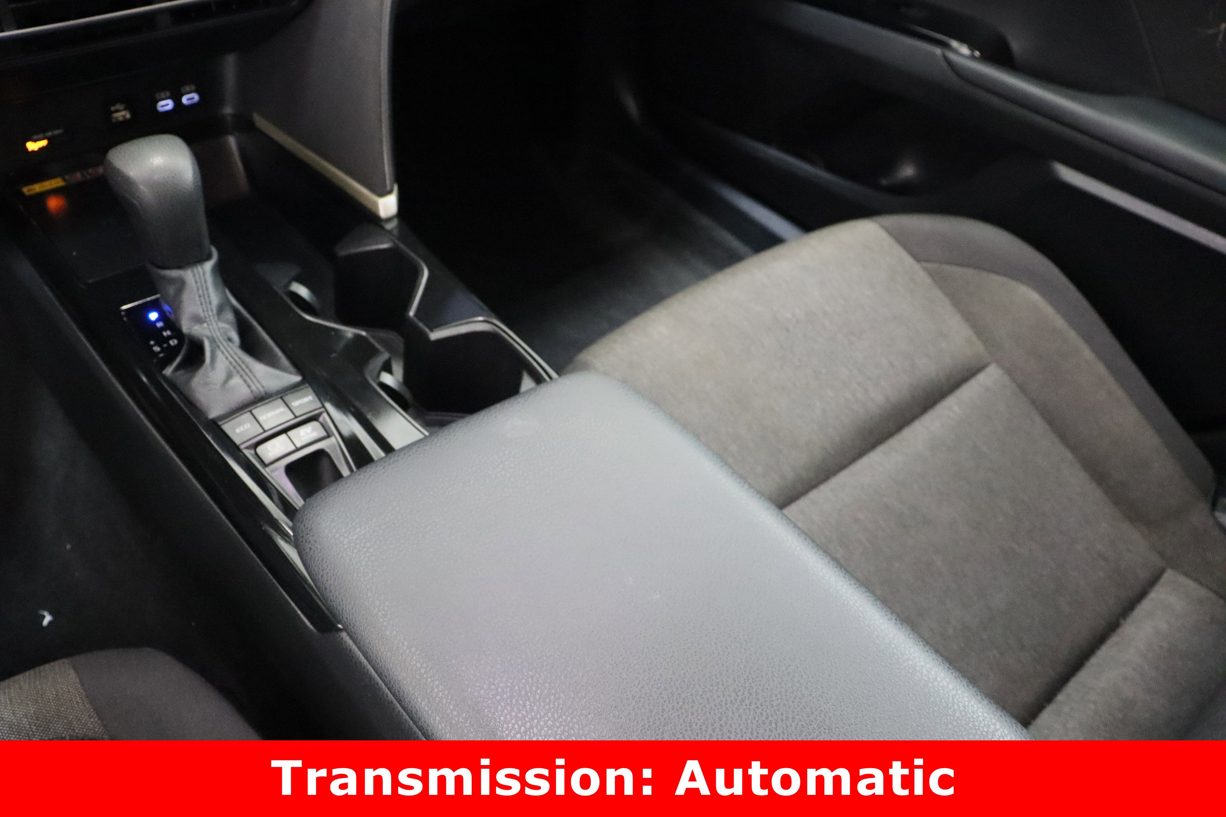 Used 2025 Toyota Camry LE FWD image 16