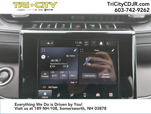 New 2025 Jeep Grand Cherokee Altitude image 16