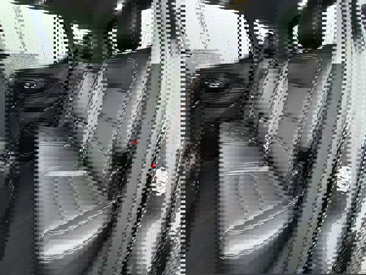 Used 2022 GMC Terrain SLT w/ Infotainment Package II image 21