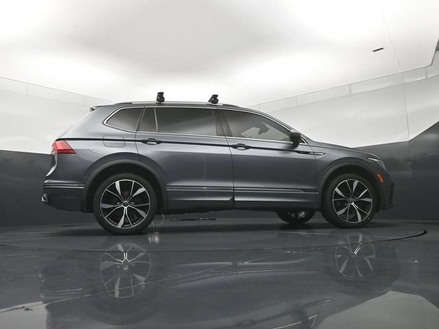 Used 2022 Volkswagen Tiguan SEL R-Line AWD/4WD image 24