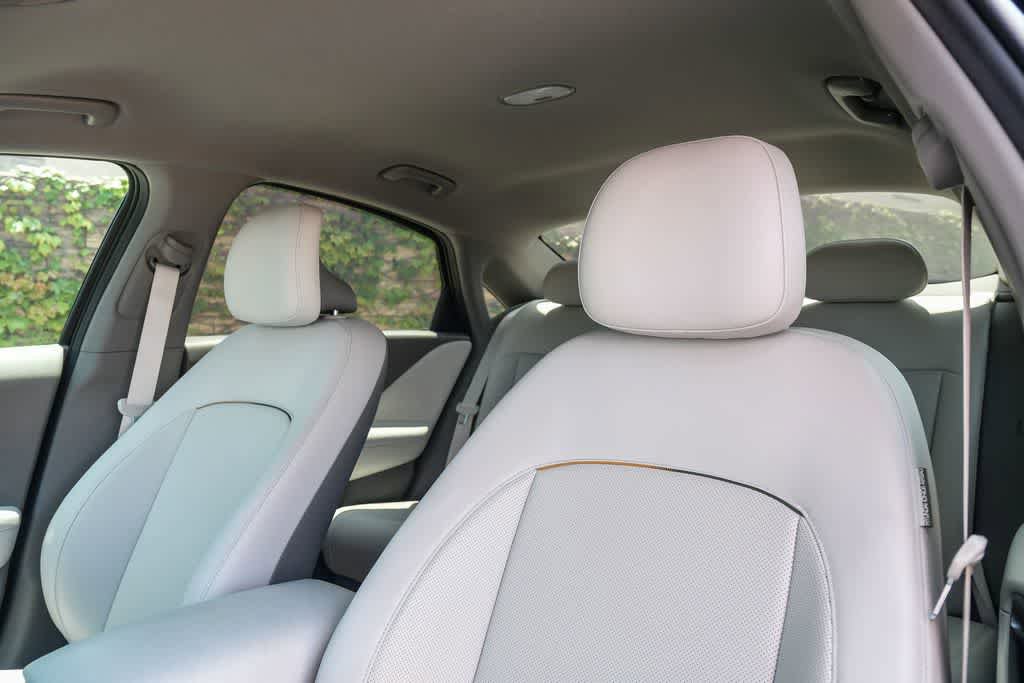 Used 2023 Hyundai Ioniq 6 Limited RWD image 16