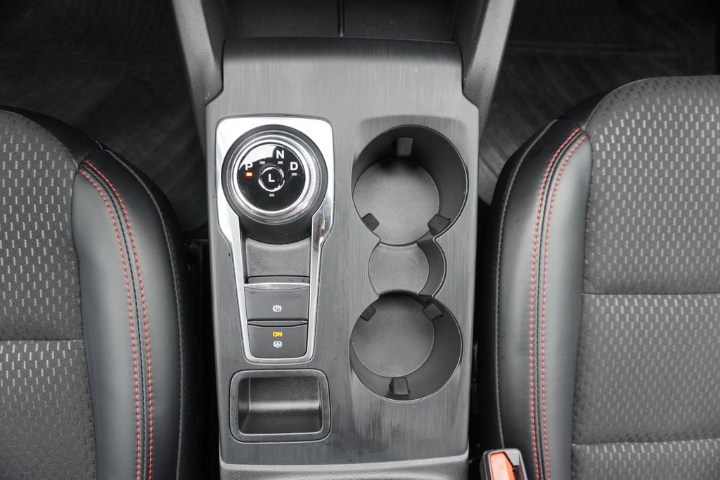 Certified 2025 Ford Escape ST-Line w/ Tech Pack #1 FWD image 13