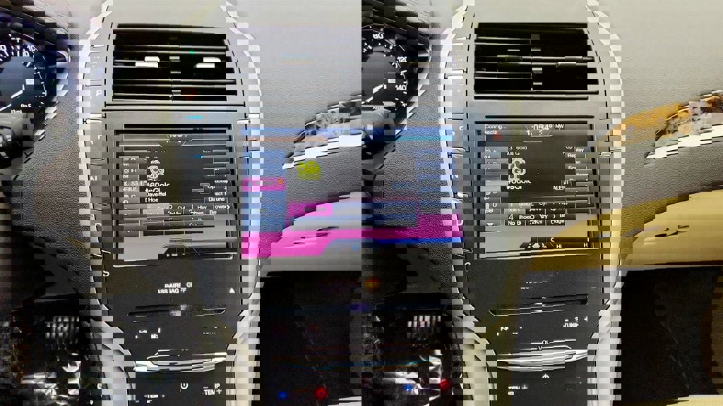 Used 2015 Lincoln MKZ AWD w/ Equipment Group 102A Reserve image 18