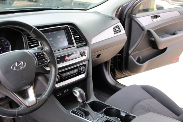 Used 2018 Hyundai Sonata SEL FWD image 16