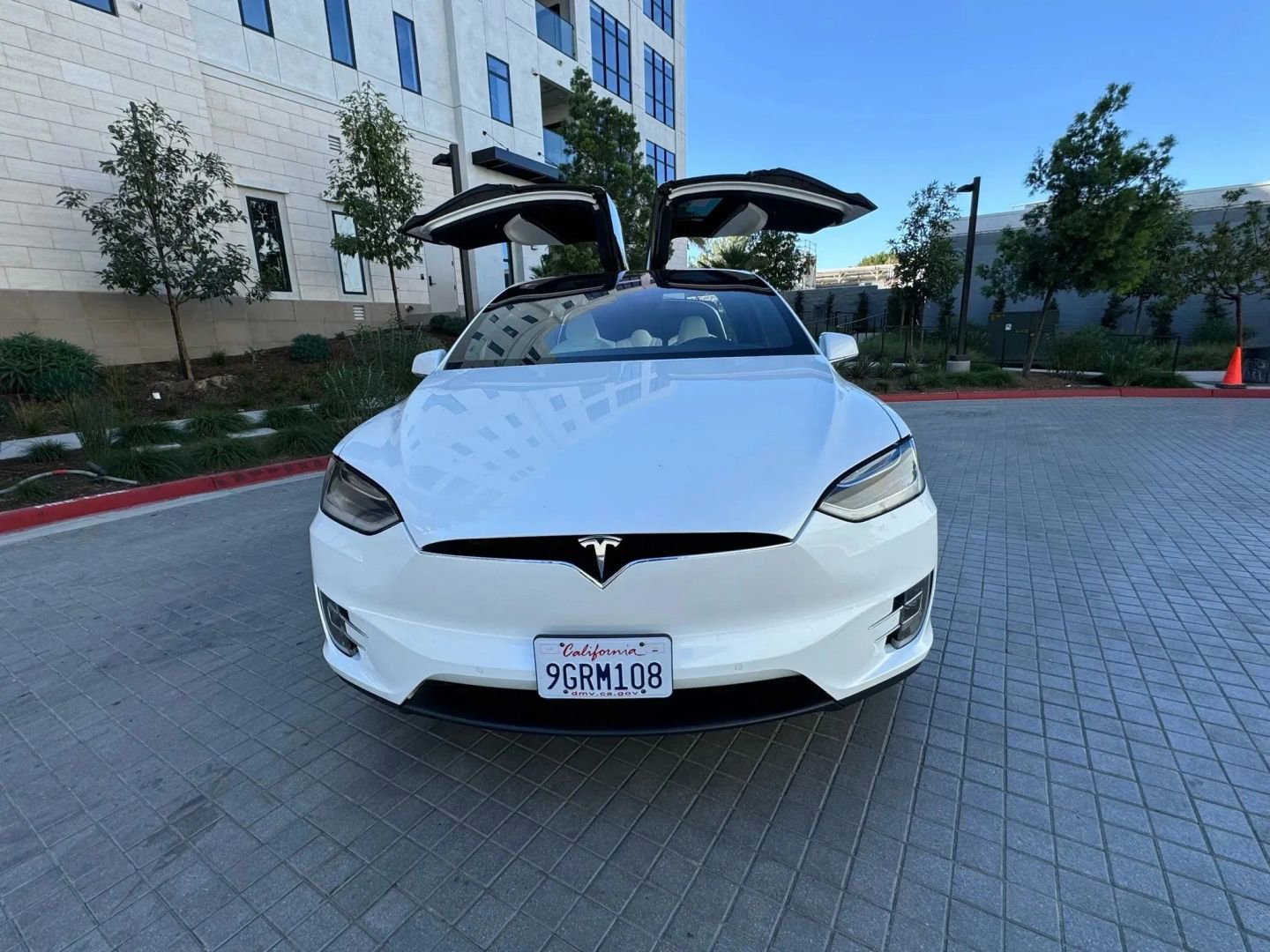 Used 2020 Tesla Model X Performance AWD/4WD image 3
