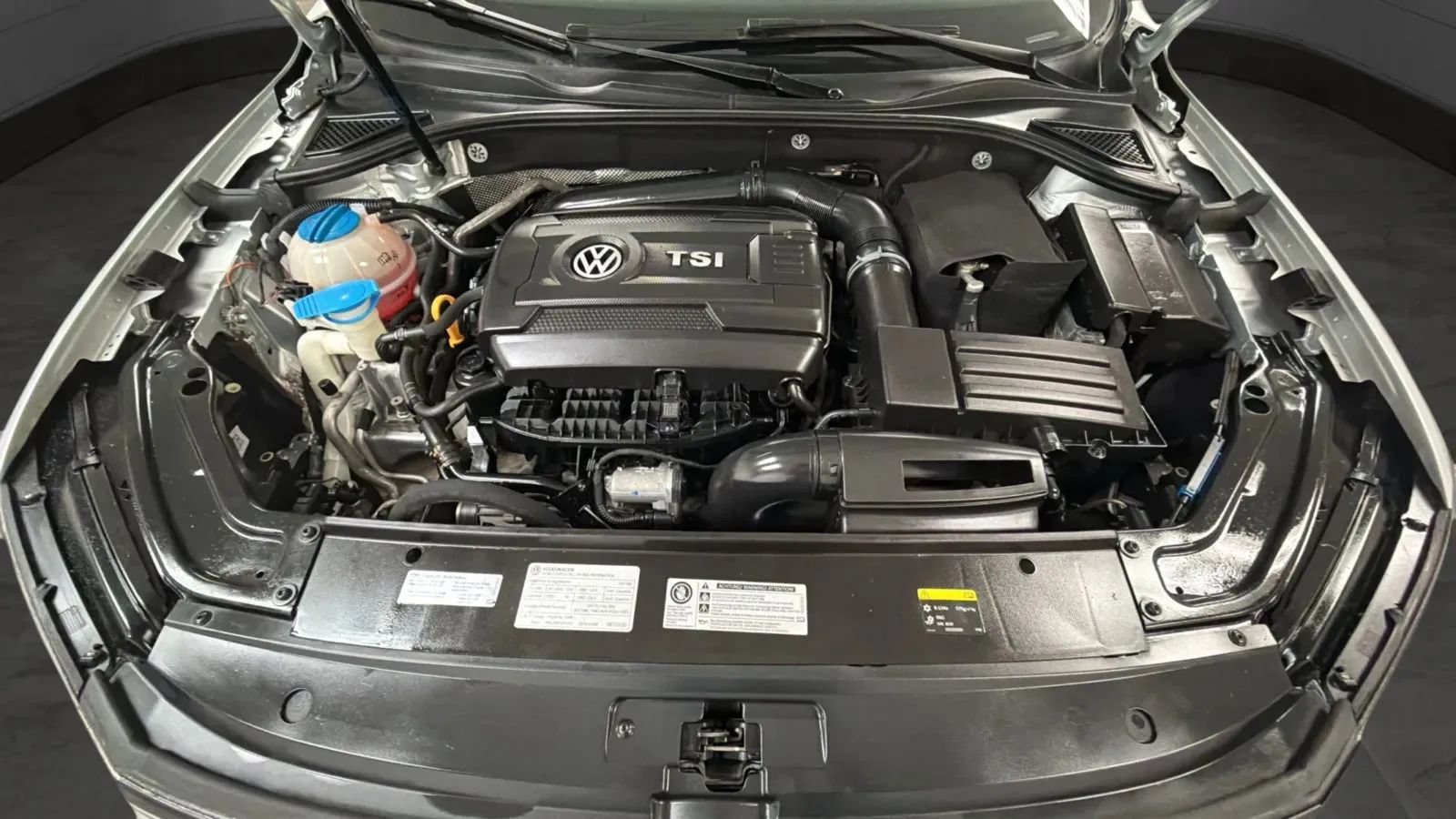 Used 2017 Volkswagen Passat 1.8T SE FWD image 21