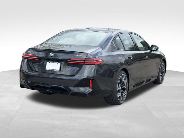 New 2027 BMW 530i xDrive w/ M Sport Package AWD/4WD image 4