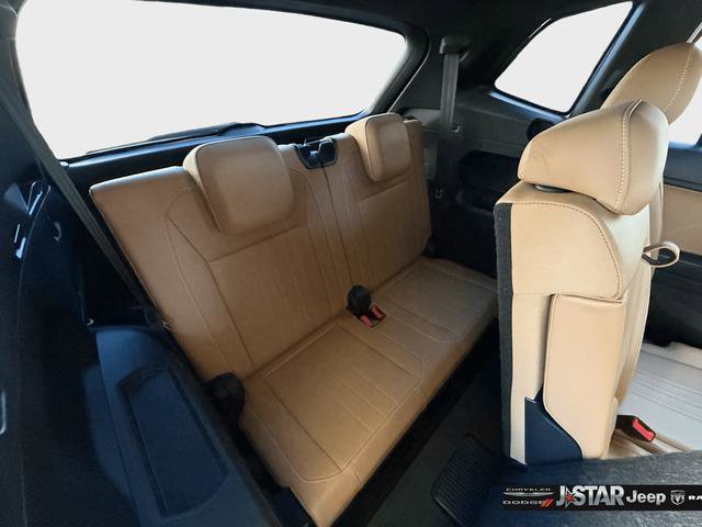 Used 2023 Volkswagen Tiguan SE image 24