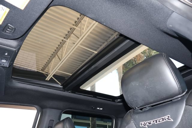 Used 2019 Ford F150 Raptor w/ Equipment Group 802A Luxury AWD/4WD image 31