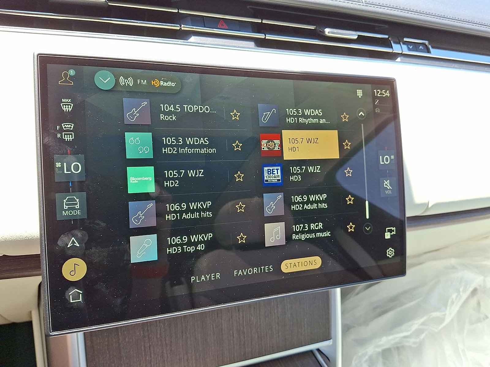 New 2025 Land Rover Range Rover SE image 22