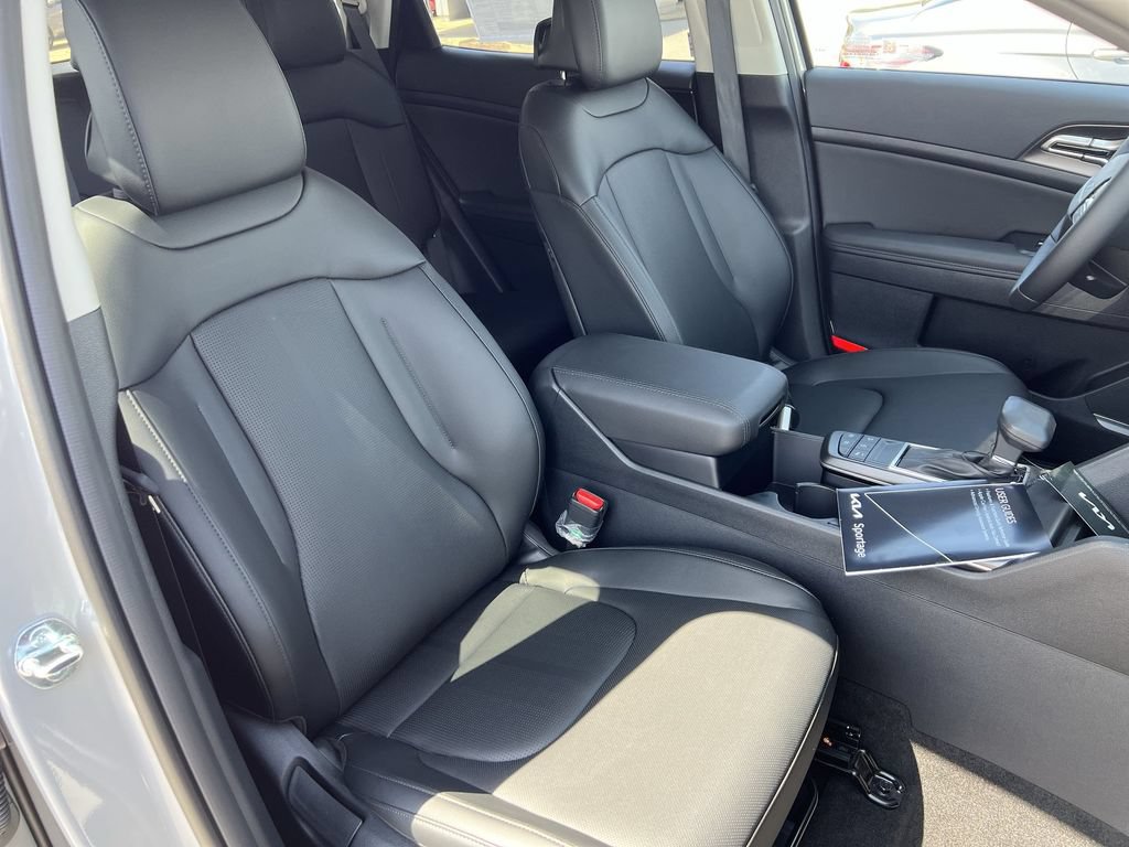 New 2026 Kia Sportage EX FWD image 24