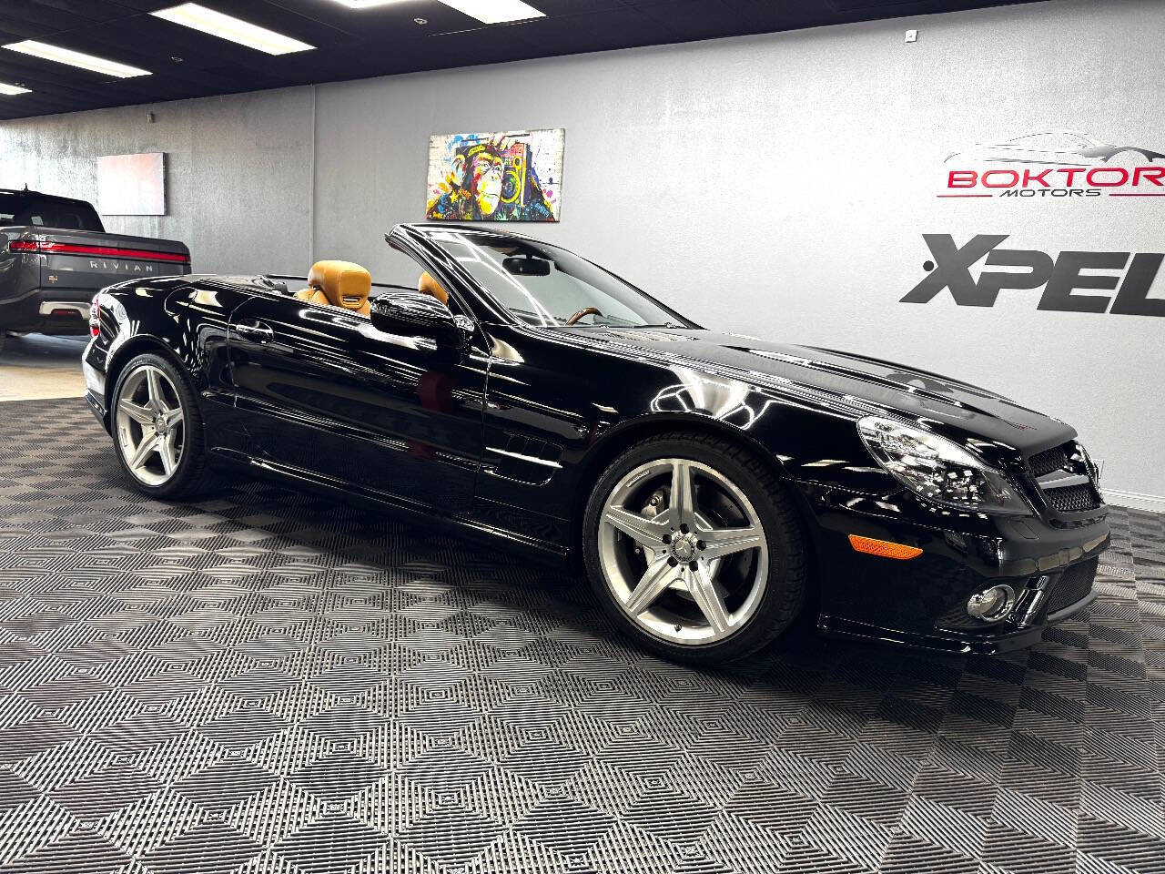Used 2011 Mercedes-Benz SL 550 image 3