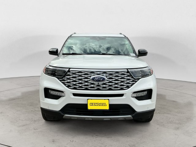Used 2021 Ford Explorer Platinum w/ Equipment Group 601A AWD/4WD image 2