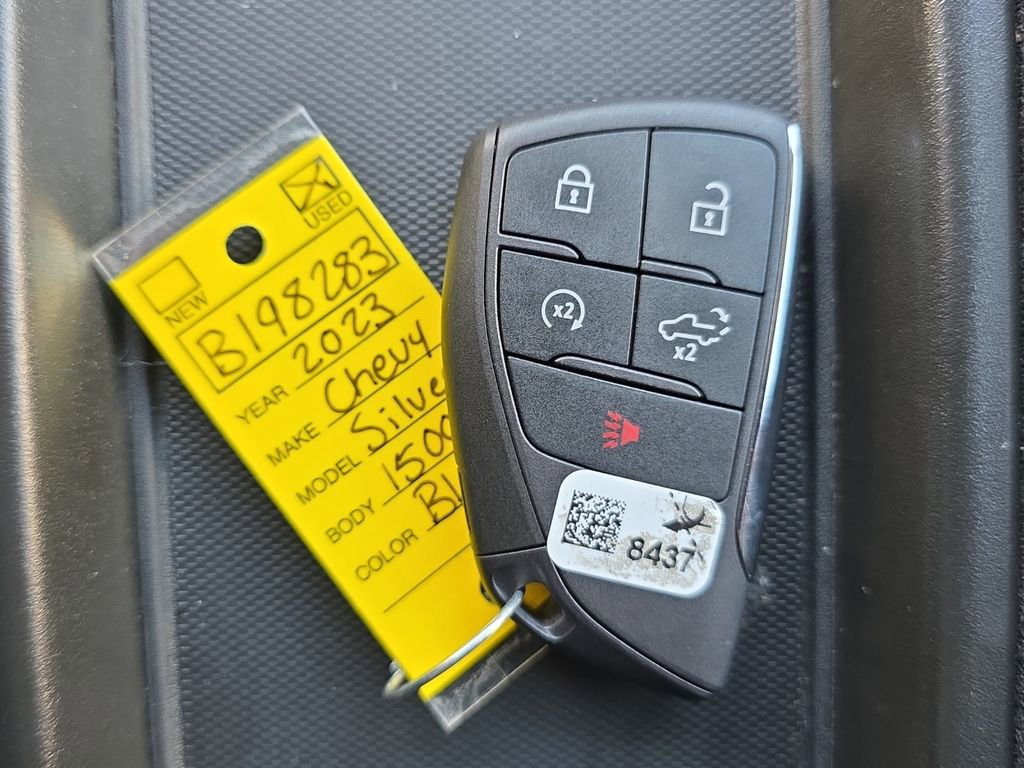 Used 2023 Chevrolet Silverado 1500 Custom image 22