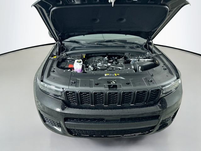New 2025 Jeep Grand Cherokee L Altitude image 31