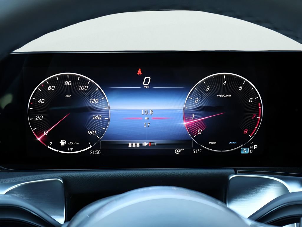 New 2026 Mercedes-Benz GLB 250 4MATIC image 30