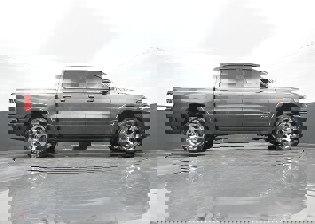 New 2026 RAM 1500 4x4 Crew Cab image 58
