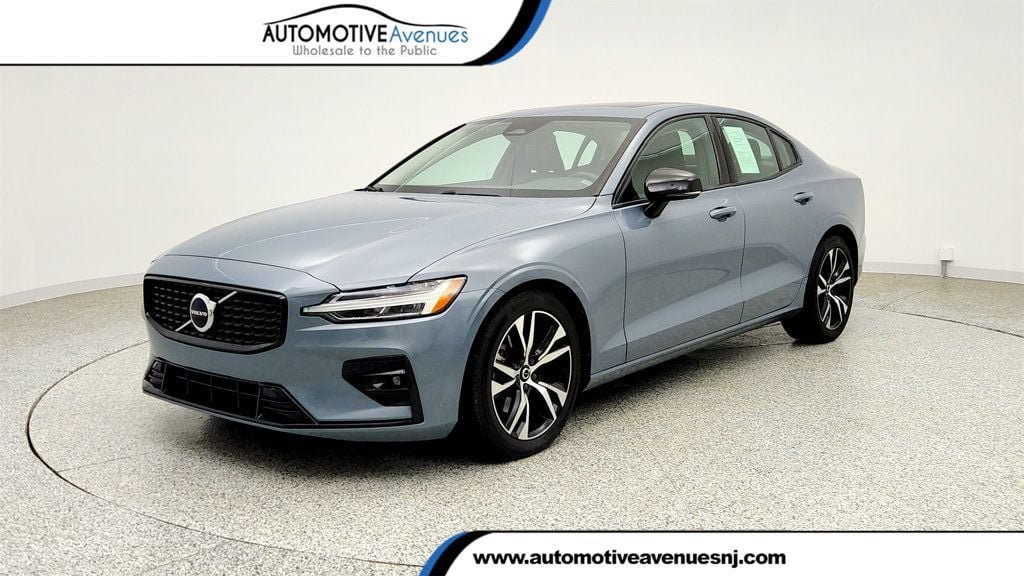Used 2023 Volvo S60 B5 Core AWD/4WD image 1
