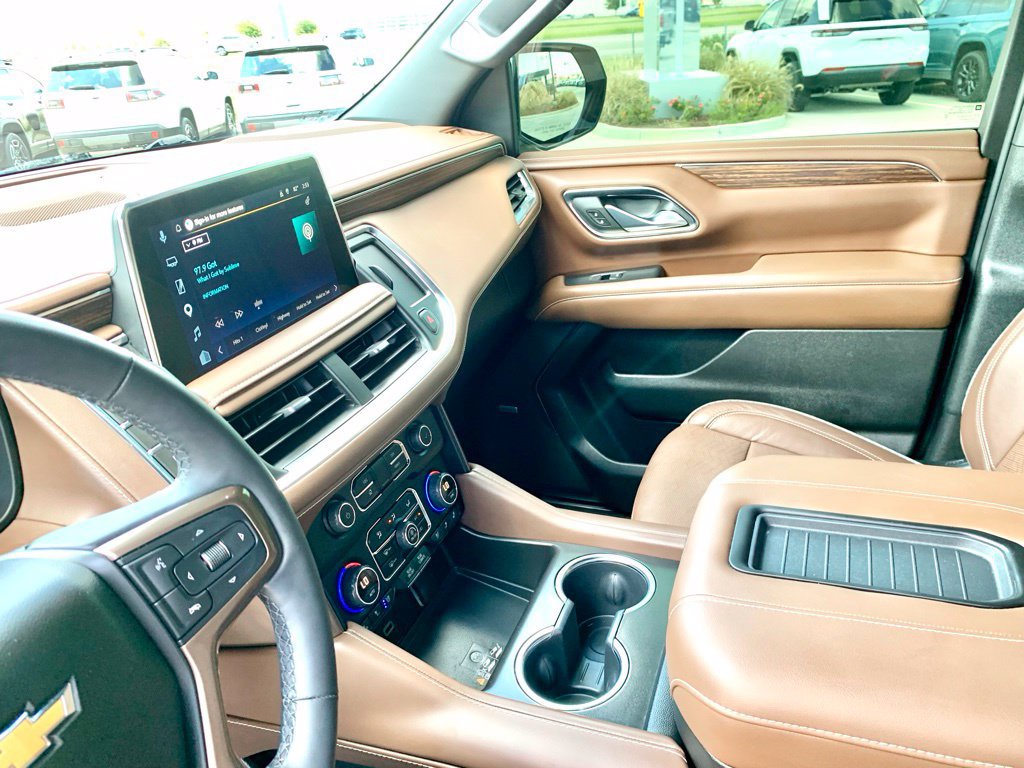 Used 2023 Chevrolet Tahoe High Country RWD image 41