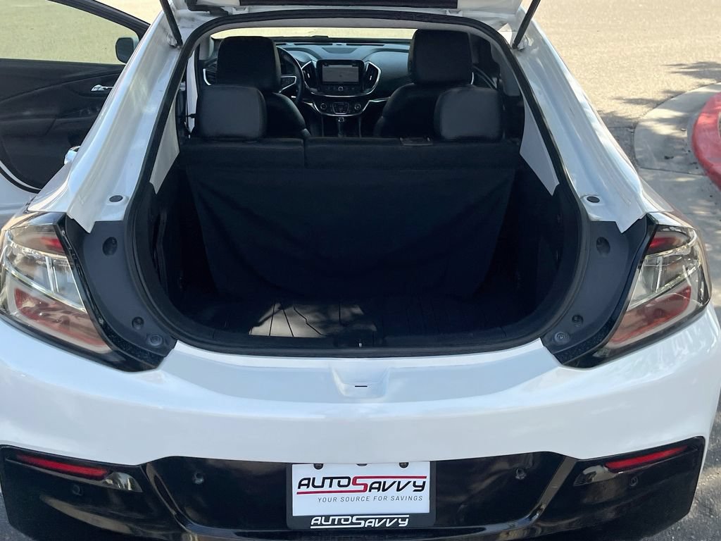 Used 2018 Chevrolet Volt Premier w/ Driver Confidence Package FWD image 26